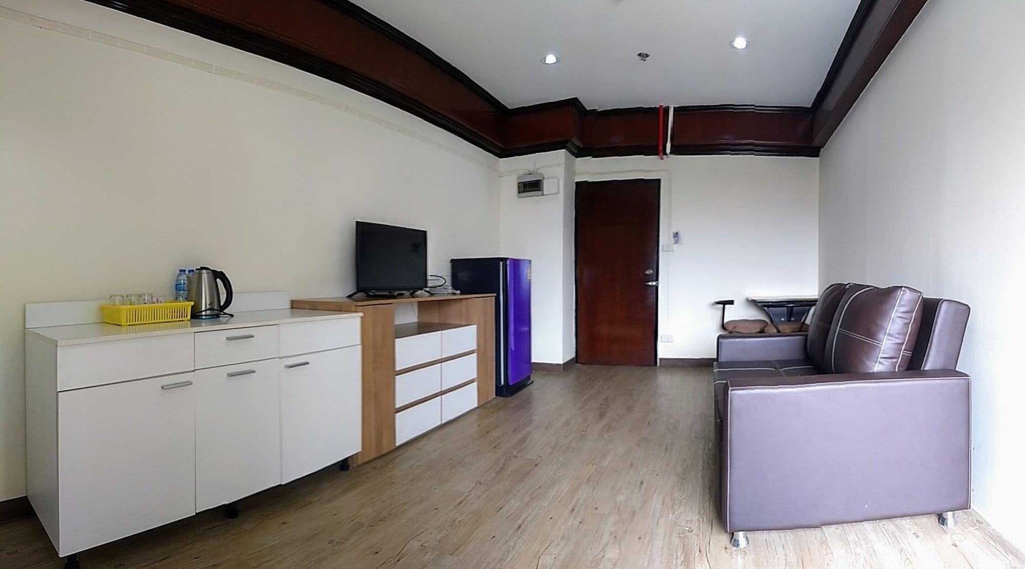 Komol Residence Banguecoque Exterior foto